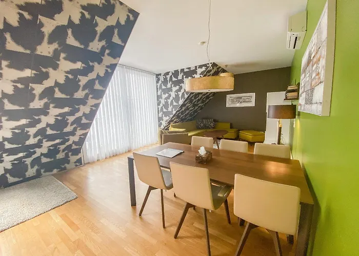Abieshomes Serviced - Votivpark Apartmán